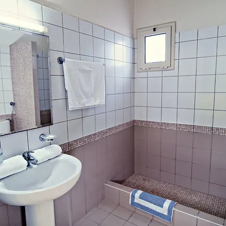 Ourania Aparthotel 3*