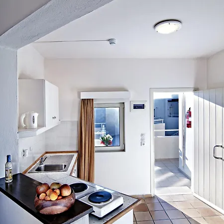Ourania Aparthotel